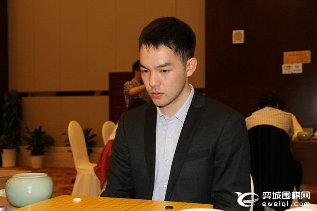 正直播烂柯杯第二轮 柯洁vs江维杰 连笑vs谢科等