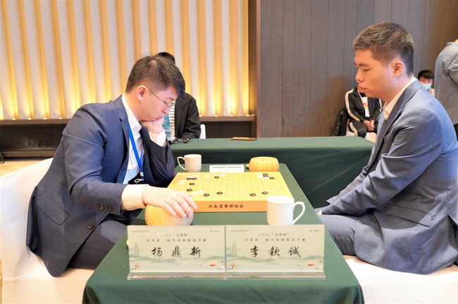 国手赛柯唐大战柯洁胜出辜梓豪杨鼎新一轮游
