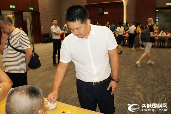 常昊九段华学明七段王元八段曹大元九段俞斌九段罗洗河九段张璇八段
